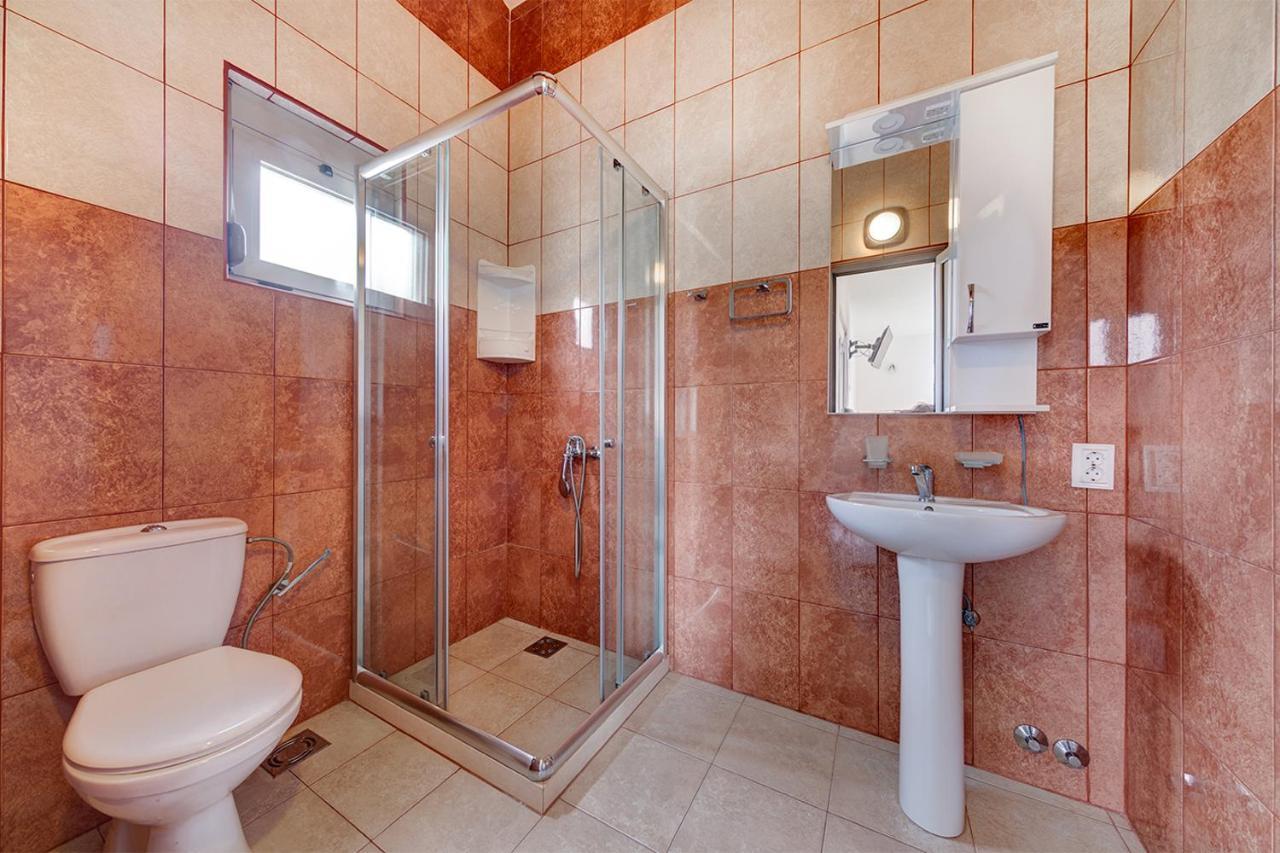 Delfin Apartments Sutomore Extérieur photo