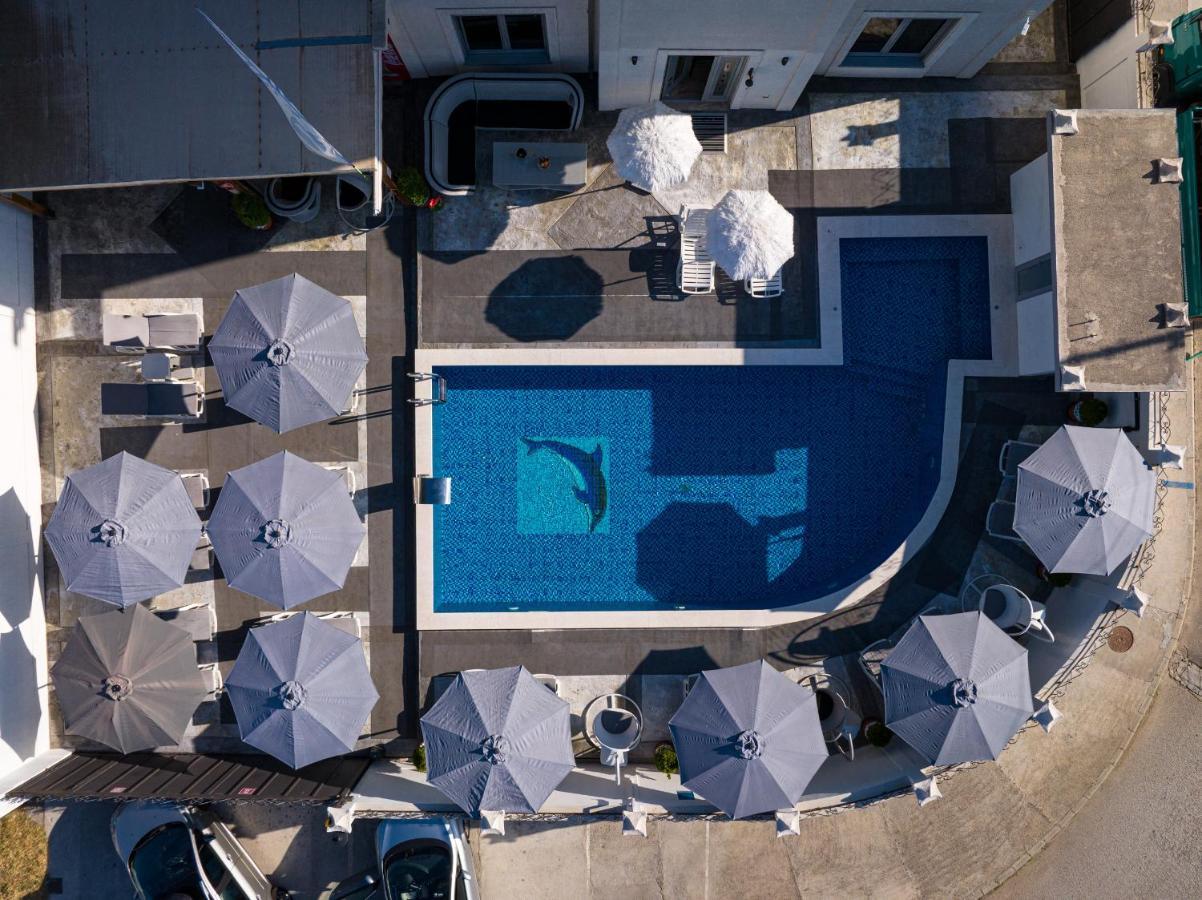 Delfin Apartments Sutomore Extérieur photo