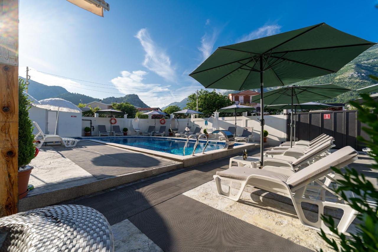 Delfin Apartments Sutomore Extérieur photo