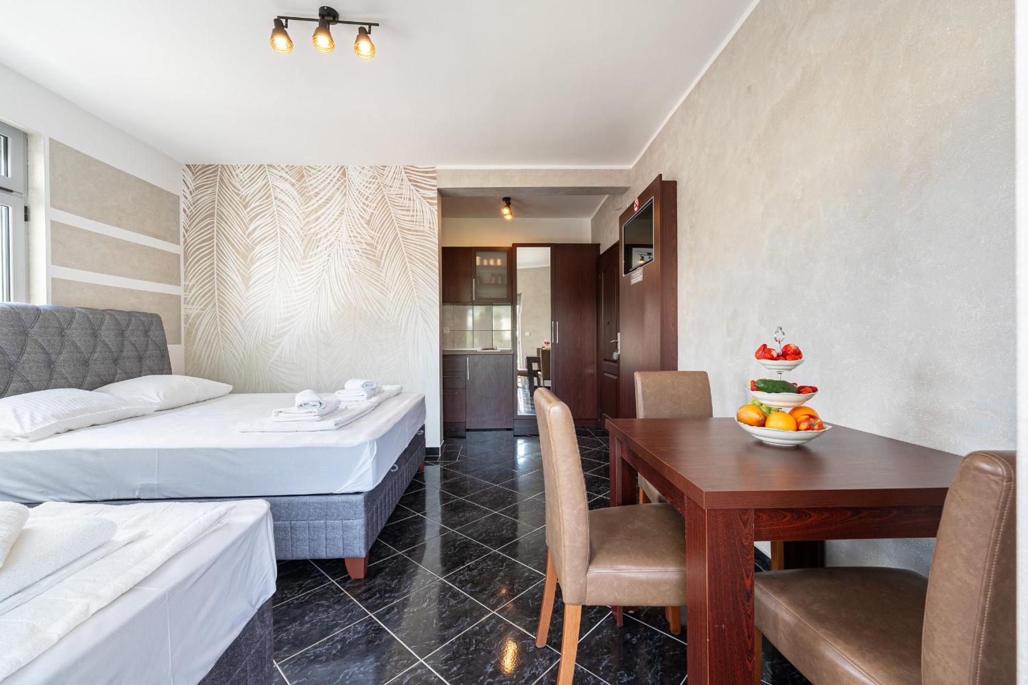 Delfin Apartments Sutomore Extérieur photo