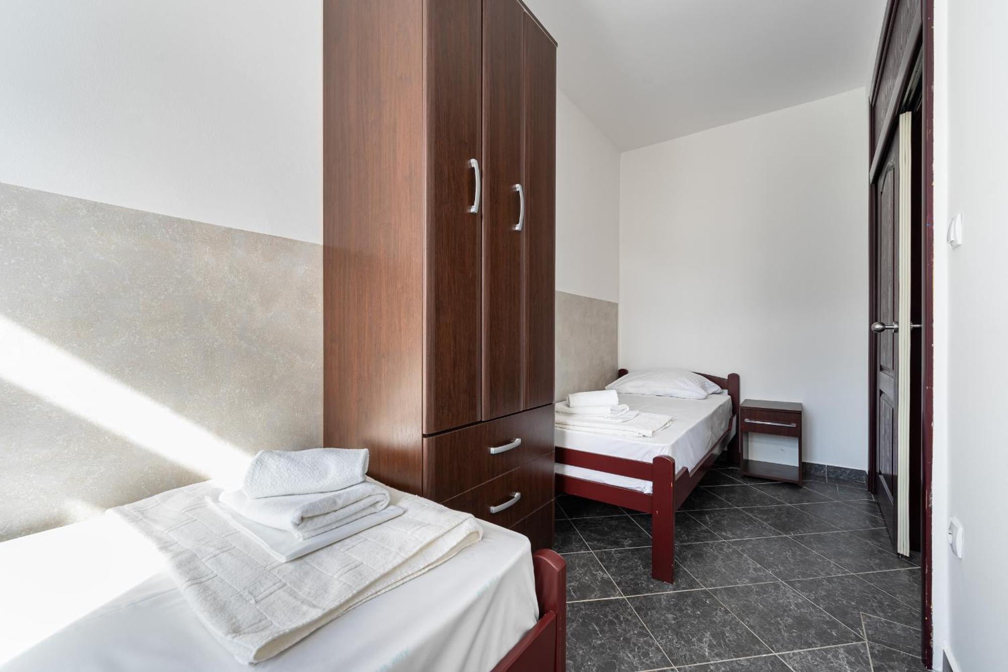 Delfin Apartments Sutomore Extérieur photo