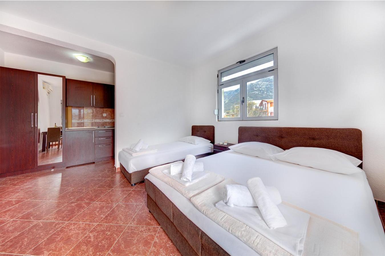 Delfin Apartments Sutomore Chambre photo