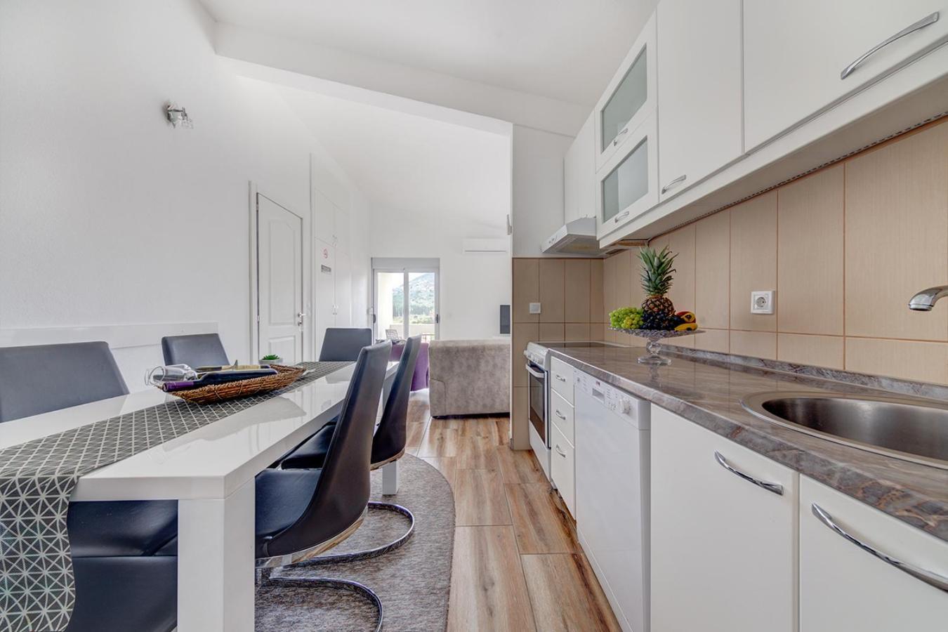Delfin Apartments Sutomore Chambre photo