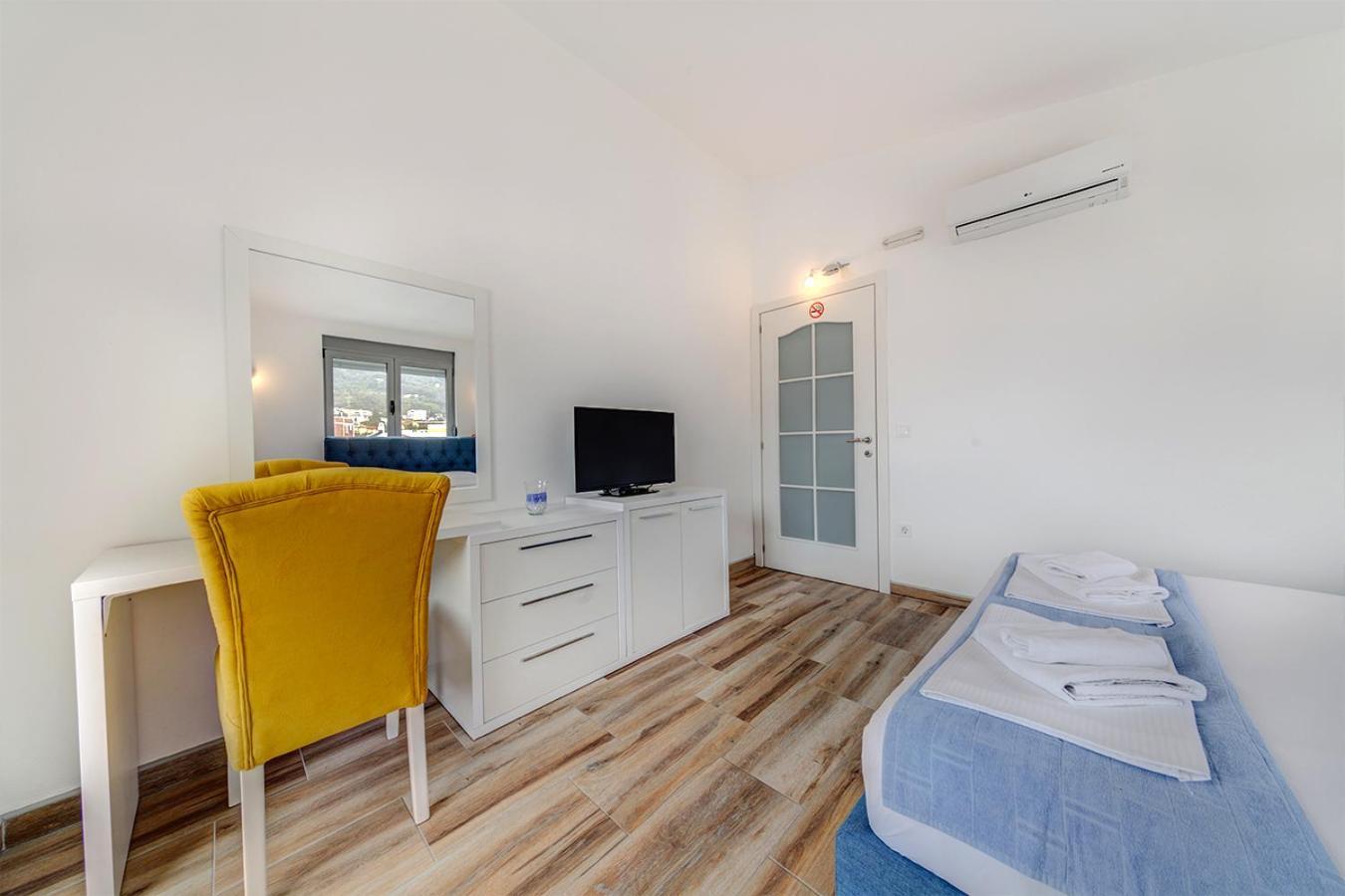 Delfin Apartments Sutomore Chambre photo
